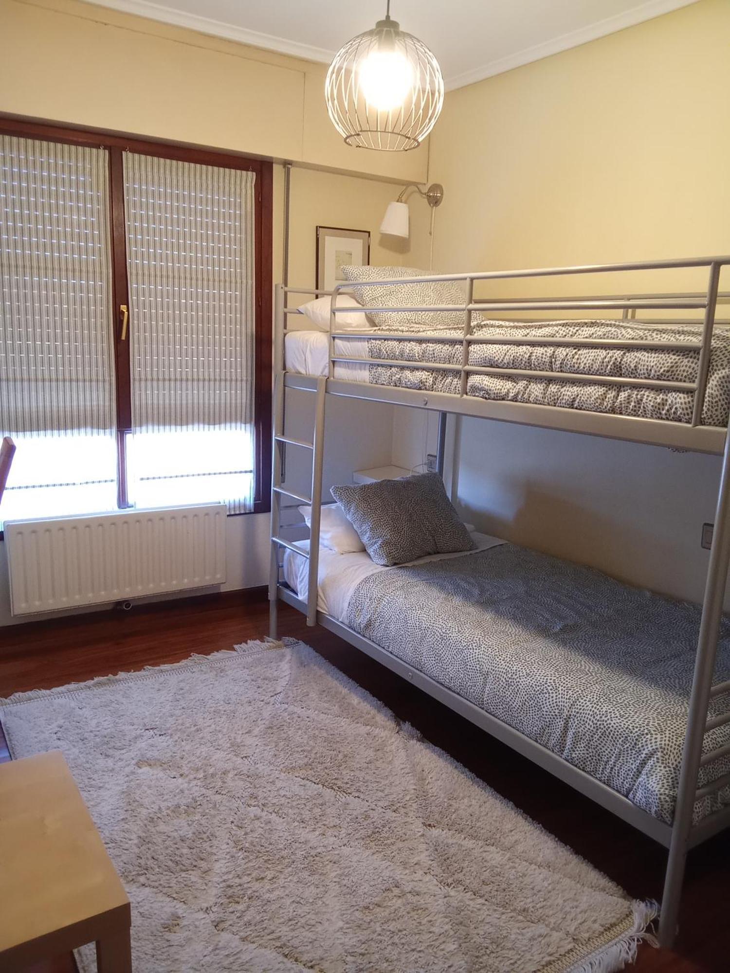 Andramari Tourist Parking& Wifi Amorebieta-Etxano